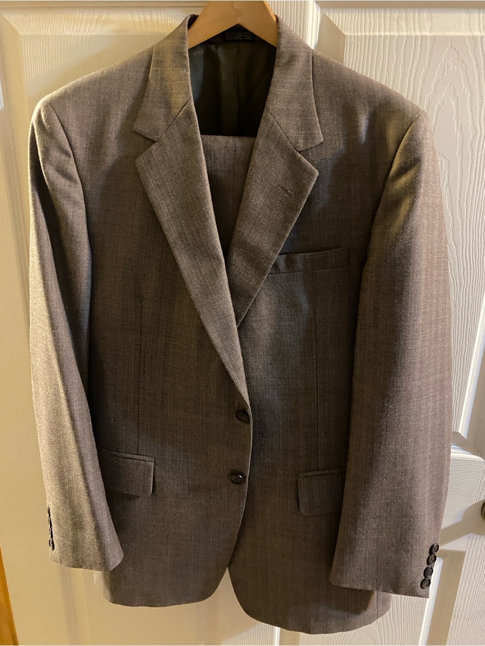 Men's Classic Camel Suit - Tailored Two-Button Suit Jacket & Pants 42 Regular